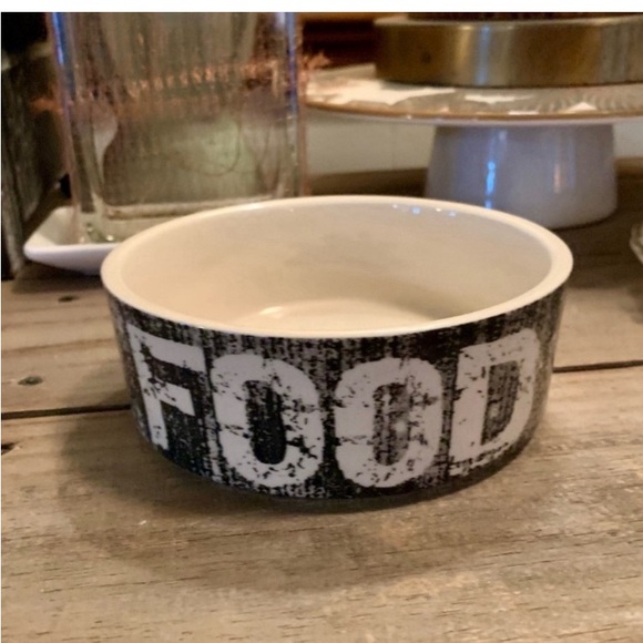 Pet Food Stoneware
Dish Bowl
Dog ~ Cat~Farmhouse~cottage~rustic - Picture 6 of 6